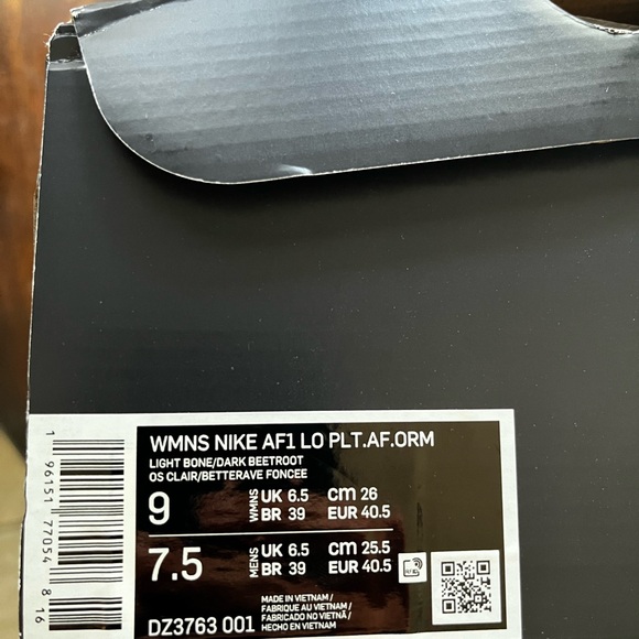 Nike Air Force  1 Platform - Picture 2 of 6